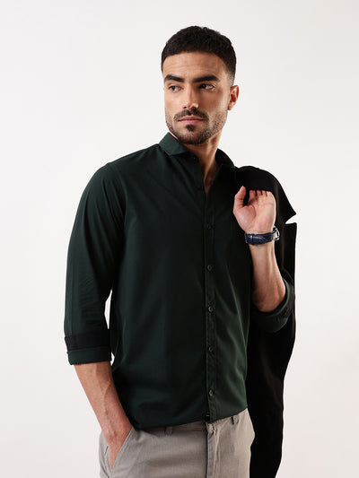 Men Bottle Green Solid Spread Collar Full Sleeves Regular Fit Casual Shirt