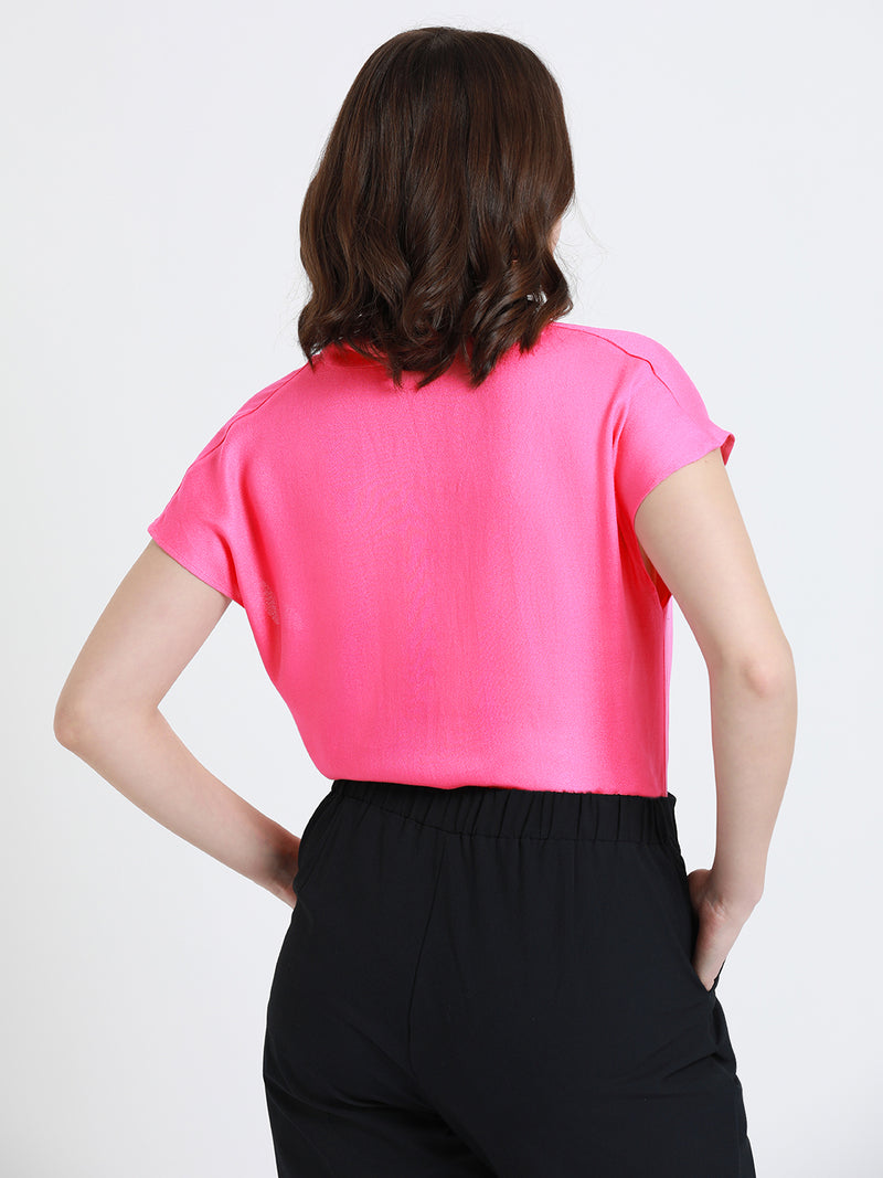 DL Woman V- Neck Regular Fit Solid Pink Top
