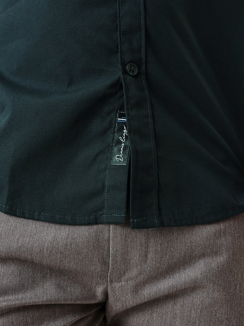 Men Bottle Green Solid Spread Collar Full Sleeves Regular Fit Casual Shirt