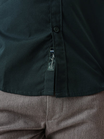 Men Bottle Green Solid Spread Collar Full Sleeves Regular Fit Casual Shirt