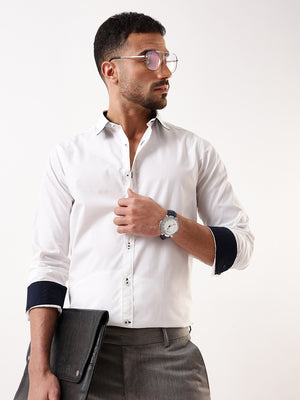 Men White Solid Spread Collar Full Sleeves Regular Fit Casual Shirt