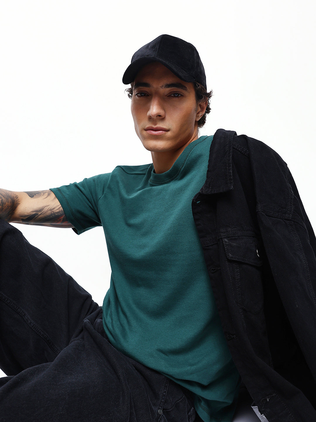 Men's Solid Round Neck Half Sleeves Relaxed Fit T-shirt