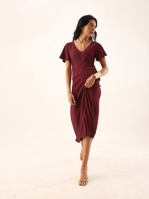 Woman Textured Regular Fit V-Neck Half Sleeves Dresses