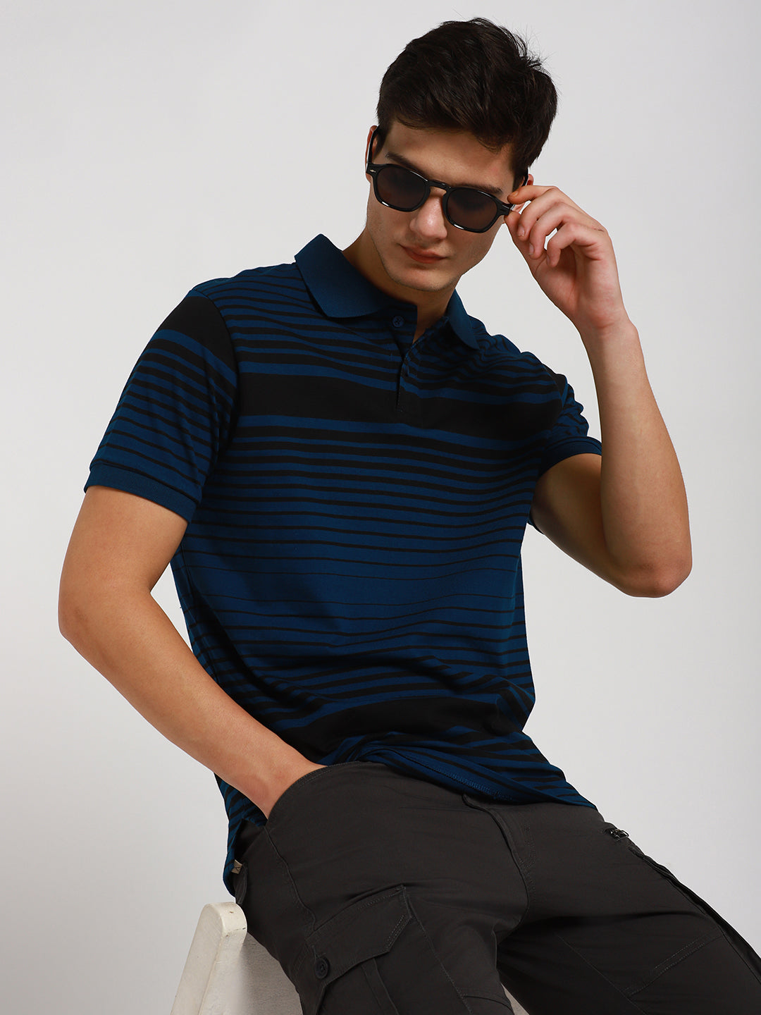 Men's Spread Collar Regular Fit Y/D Stripes Blue T-Shirt