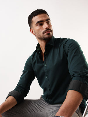 Men Bottle Green Solid Spread Collar Full Sleeves Regular Fit Casual Shirt