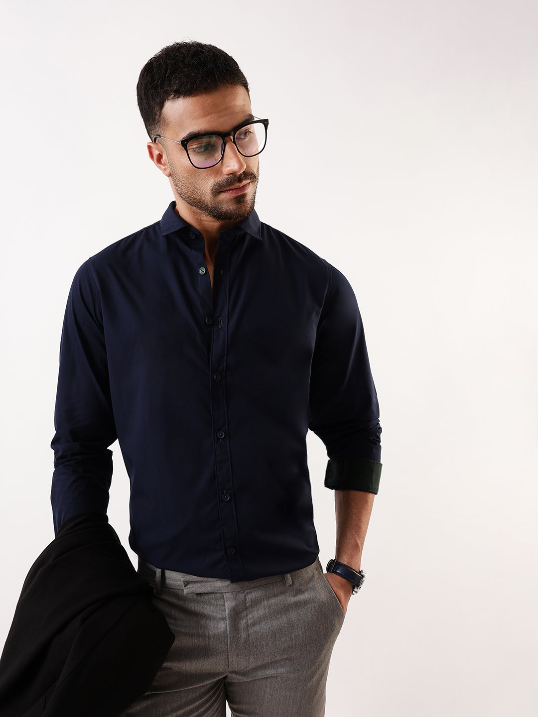 Men Navy Solid Spread Collar Full Sleeves Regular Fit Casual Shirt