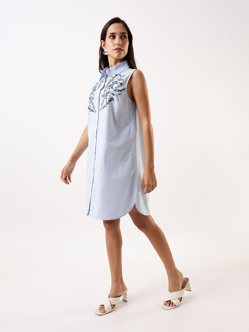 DL Woman Light Blue Embroidered Spread Collar Sleeveless Shirt Dress