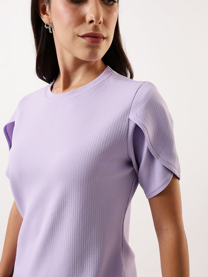 DL Woman Lavender Solid Textured Round Neck Petal Sleeves Top