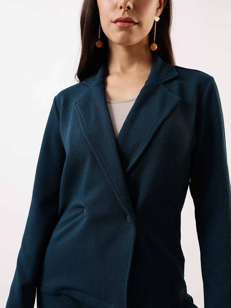 DL Woman Solid Blazer and Trousers Co-ords Set
