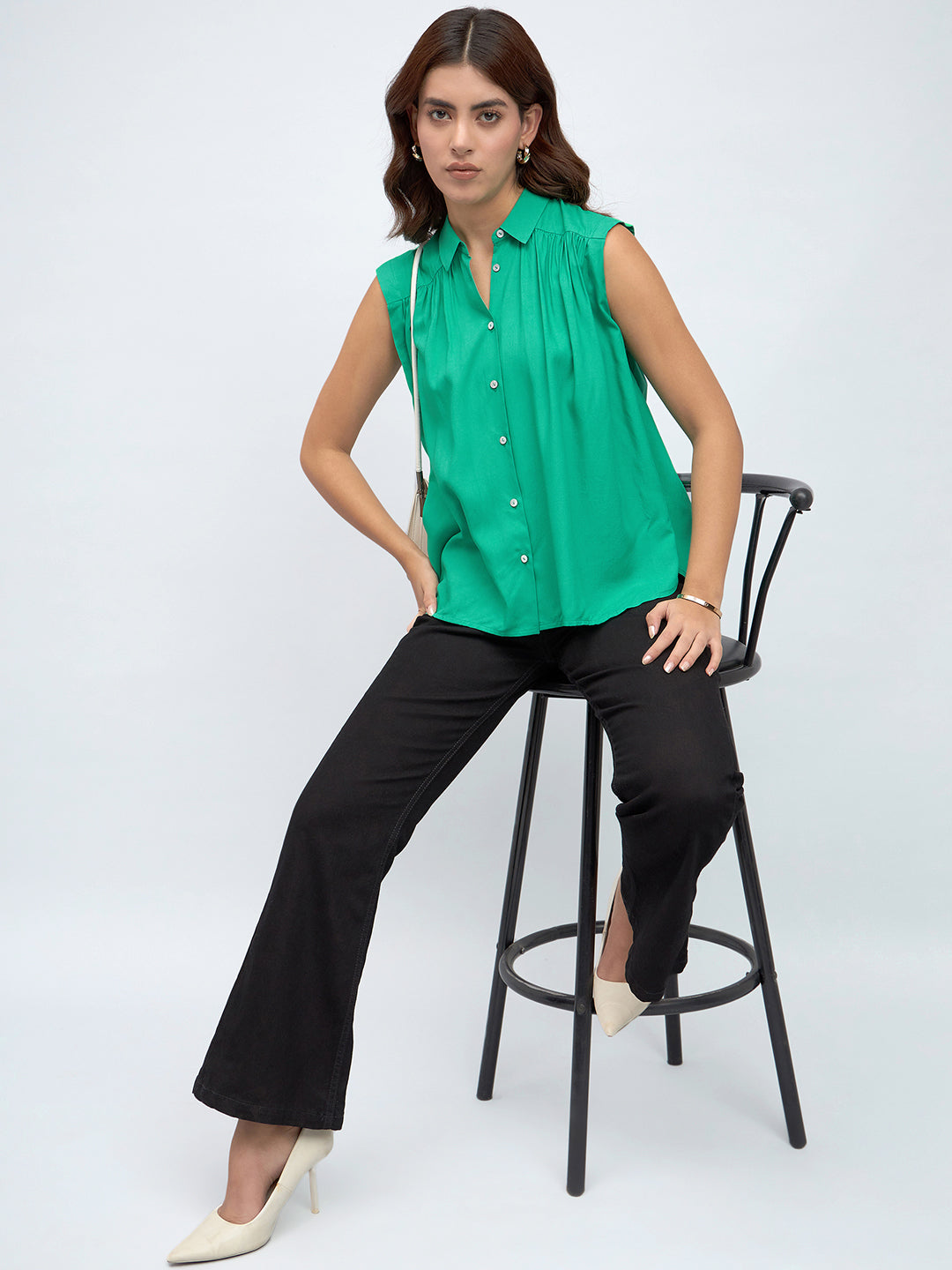 Shirt Collar Regular Fit Solid Green Sleeveless Shirt