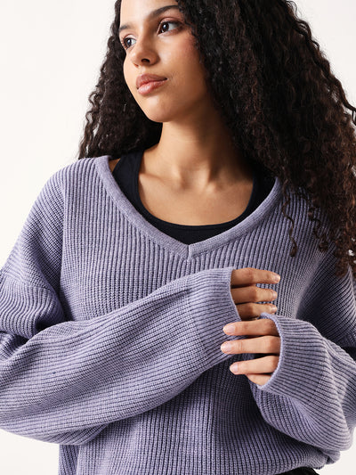 DL Woman Lilac Solid V- Neck Sweater