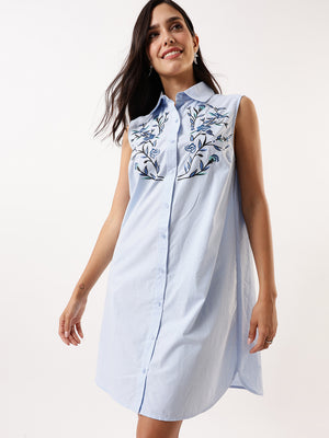 DL Woman Light Blue Embroidered Spread Collar Sleeveless Shirt Dress