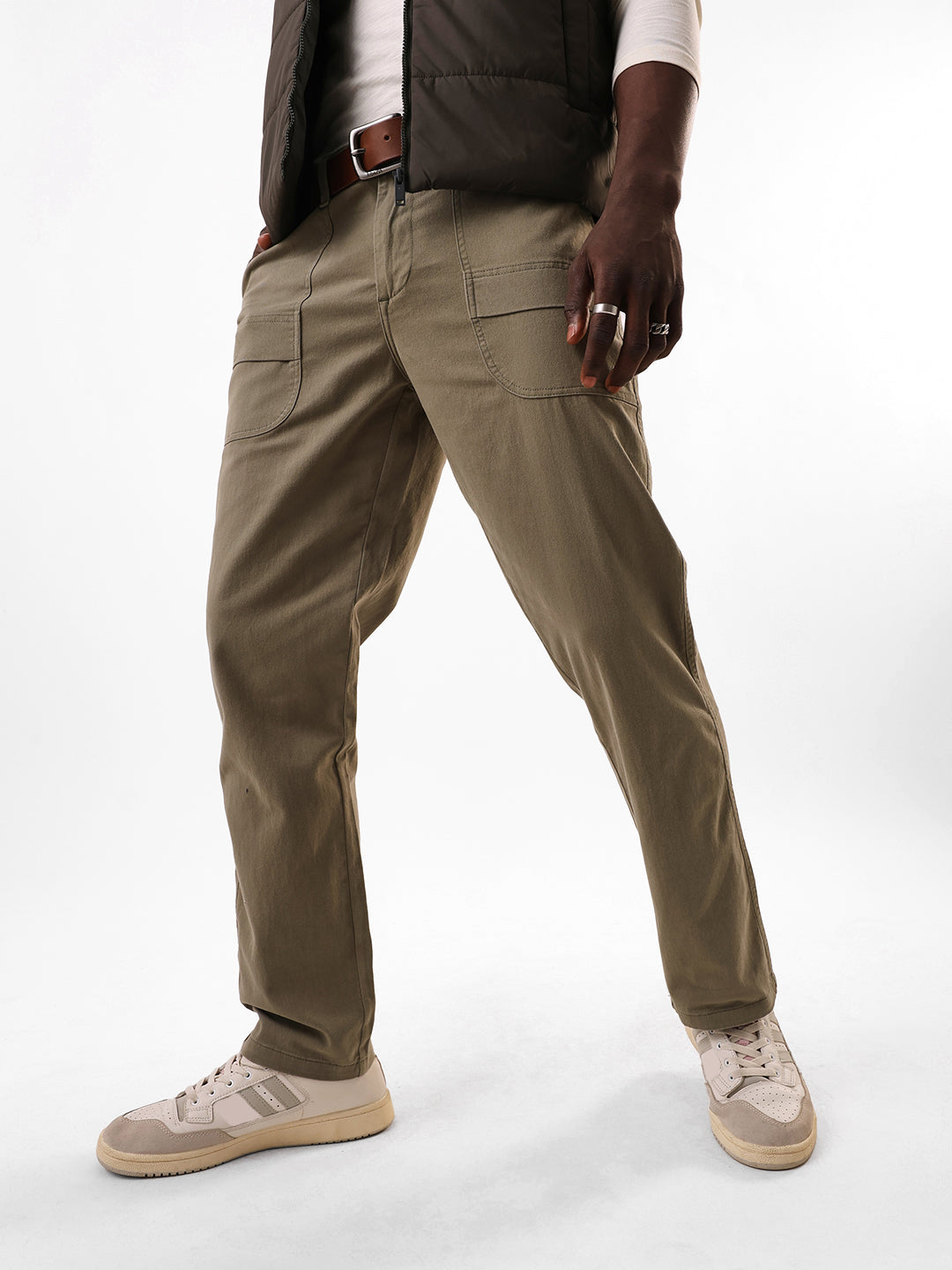 Men's Sage Solid Cotton Relaxed Fit Mid-Rise Cargo Trousers