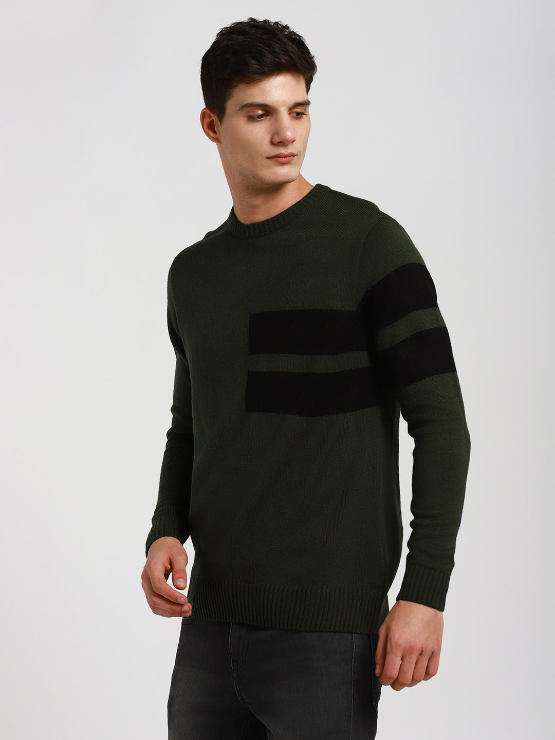Men's Round Neck Panelled Pullover Sweater