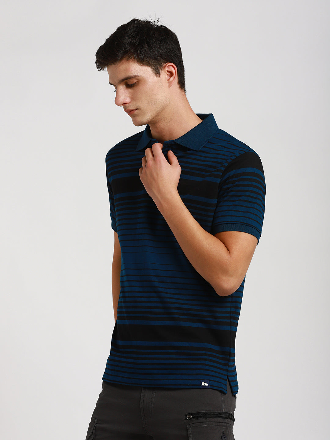 Men's Spread Collar Regular Fit Y/D Stripes Blue T-Shirt