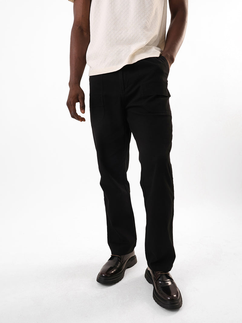 Men's Balck Solid Cotton Relaxed Fit Mid-Rise Cargo Trousers