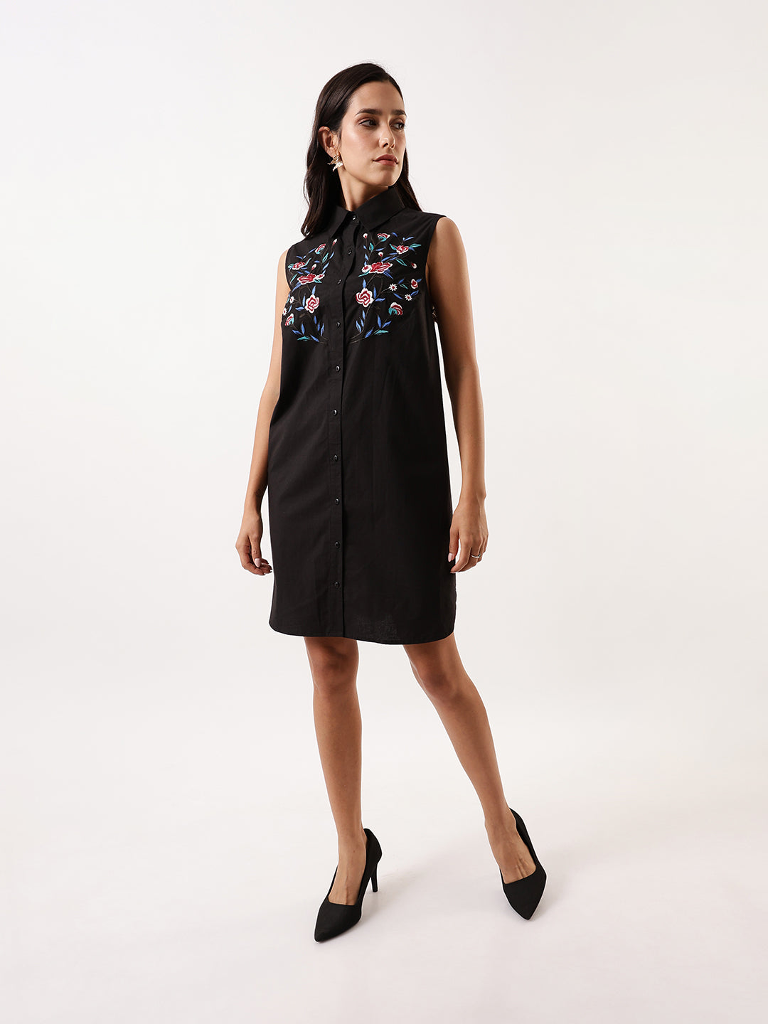 DL Woman Black Embroidered Spread Collar Sleeveless Shirt Dress