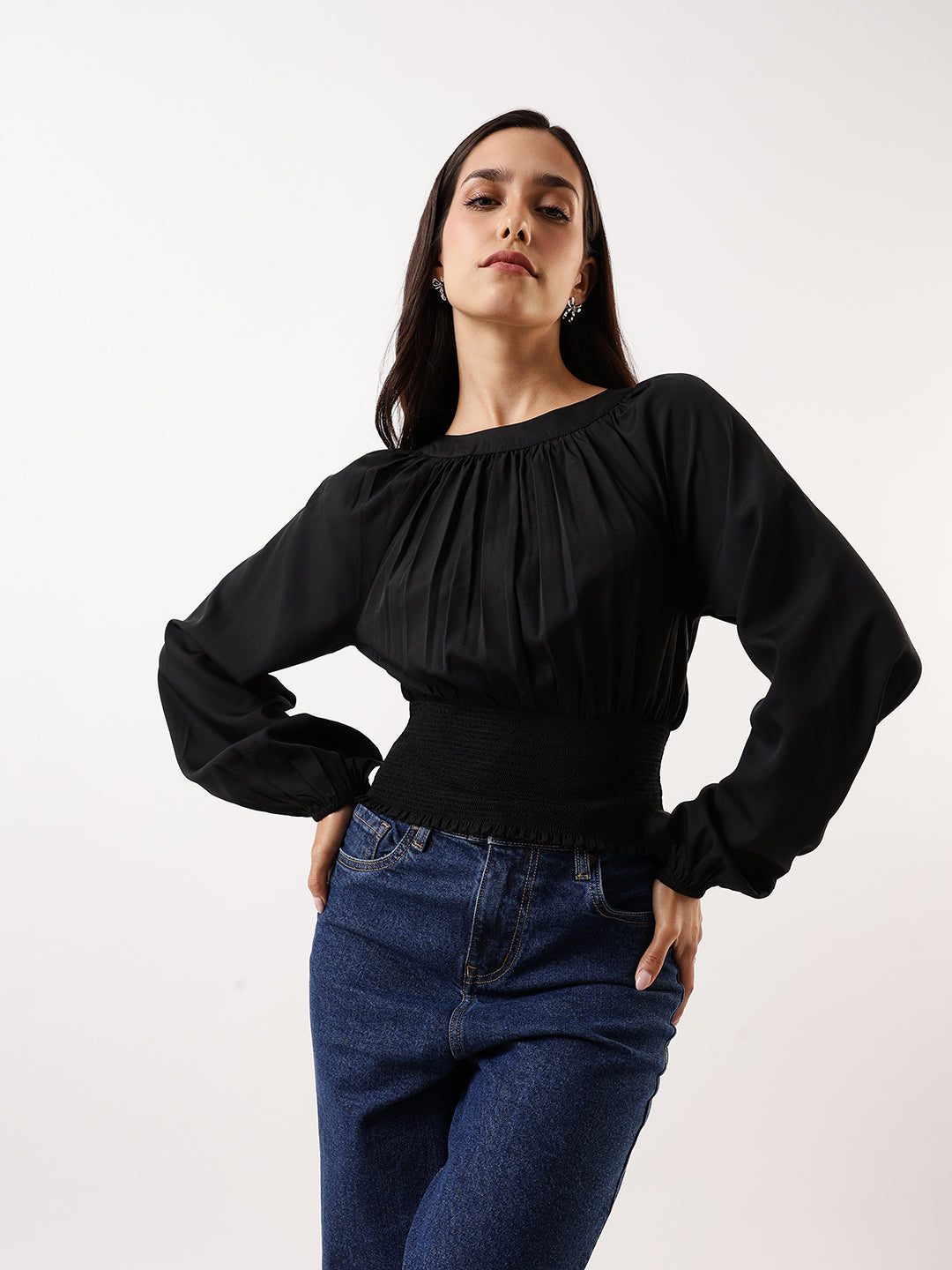 DL Woman Solid Round Neck Elasticated Top