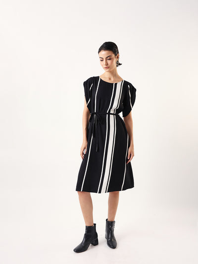 DL Woman Striped Round Neck Knee Length Dress With Petal Sleeves
