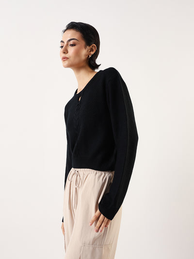 DL Woman Solid Round Neck Full Sleeves Cable Knit Sweater