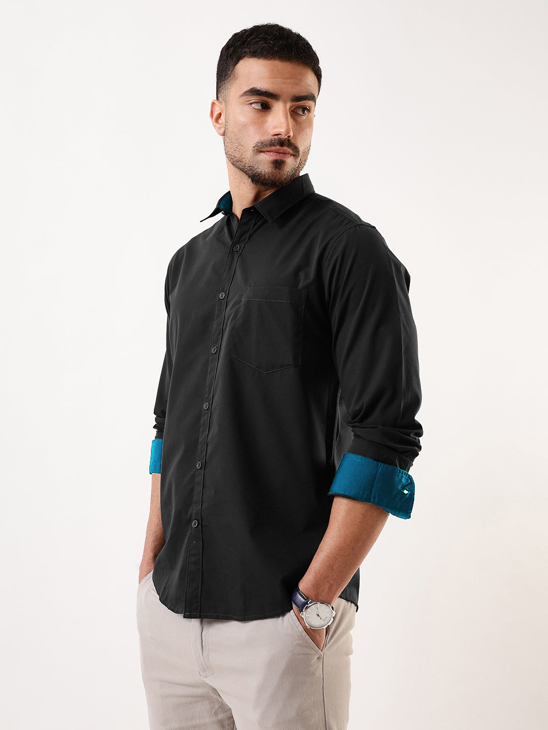 Men Black Solid Spread Collar Full Sleeves Regular Fit Casual Shirt