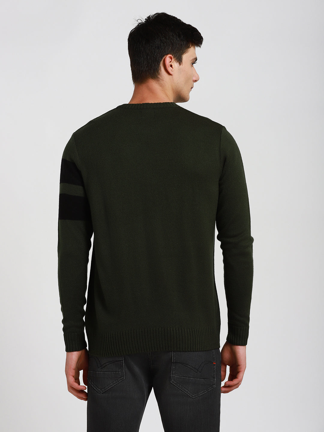 Men's Round Neck Panelled Pullover Sweater