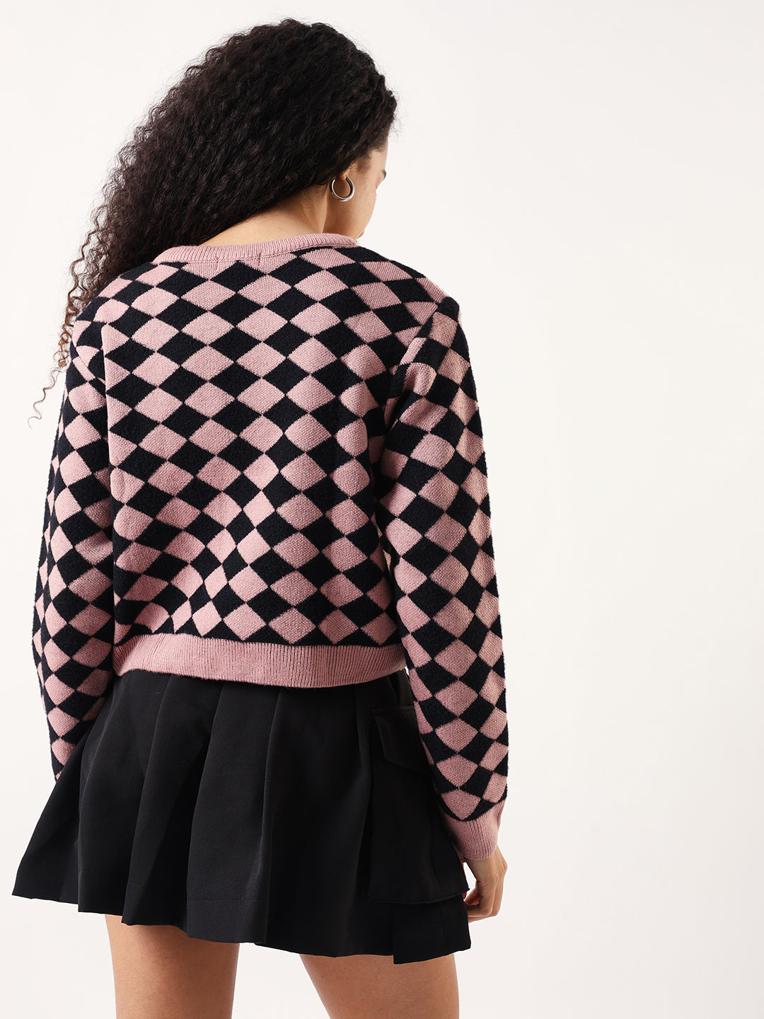 Diamond Checks Round Neck Full Sleeves Sweater