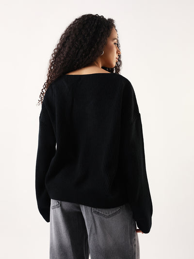 DL Woman Black Solid V- Neck Sweater