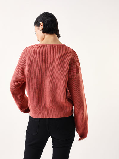 DL Woman Coral Solid V- Neck Sweater