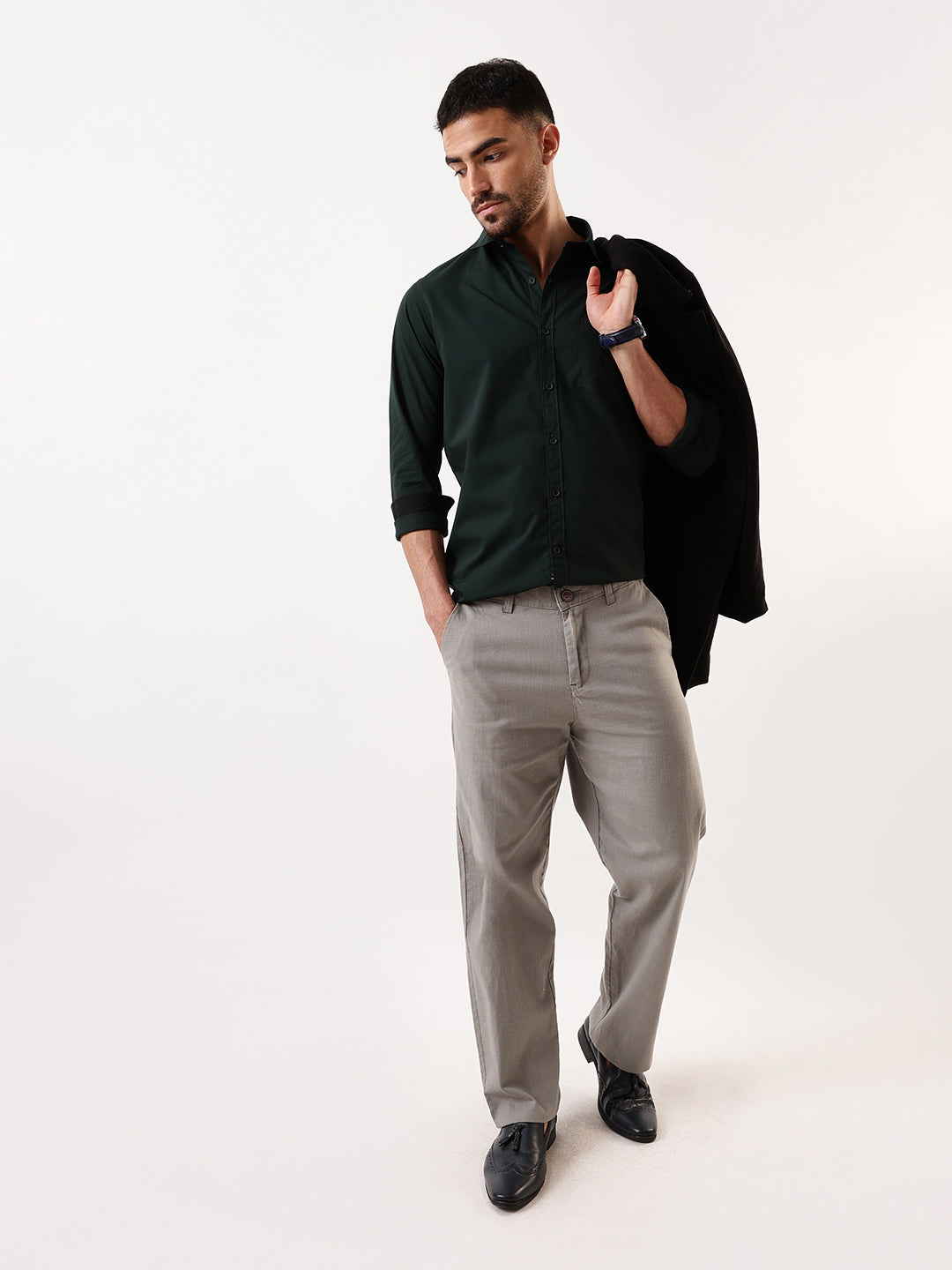 Men's Bottle Green Solid Spread Collar Full Sleeves Regular Fit Casual Shirt