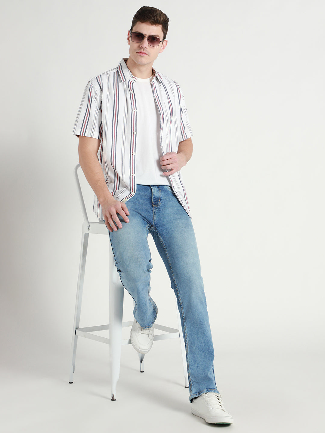 Men's Bootcut light fade Mid Blue Stretchable Jeans