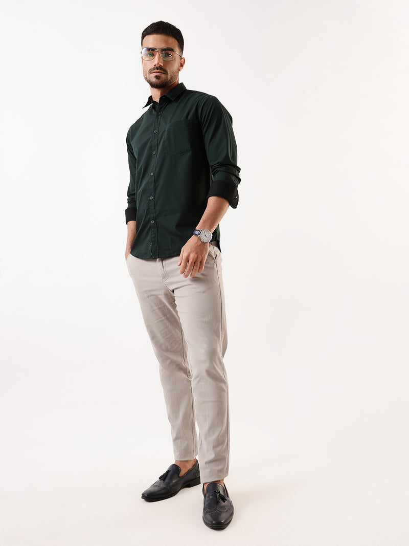 Men Bottle Green Solid Spread Collar Full Sleeves Regular Fit Casual Shirt