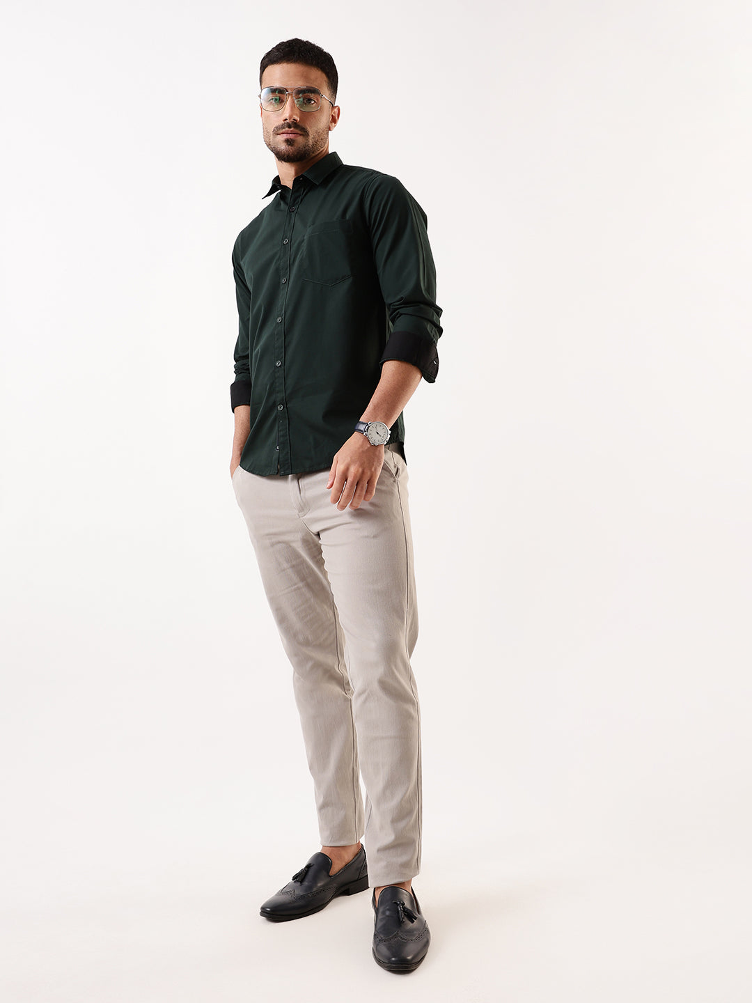 Men Bottle Green Solid Spread Collar Full Sleeves Regular Fit Casual Shirt