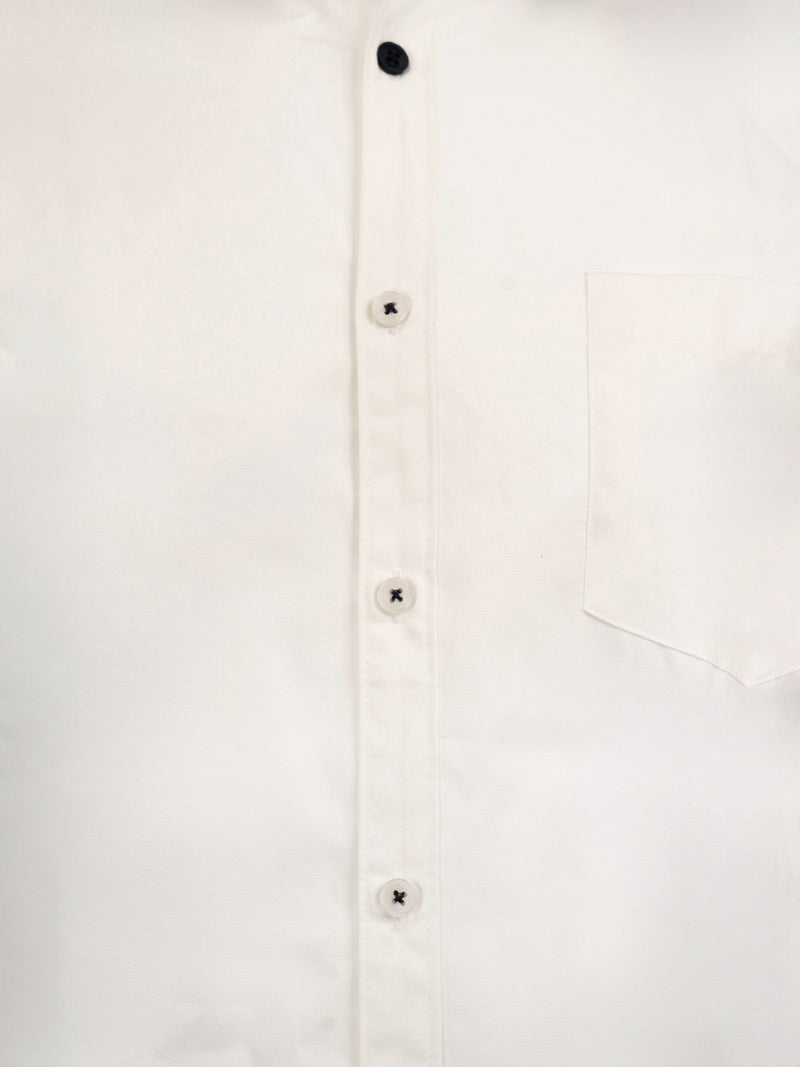 Men White Solid Spread Collar Full Sleeves Regular Fit Casual Shirt