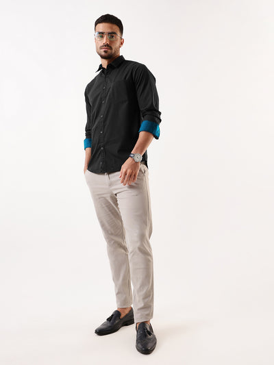Men Black Solid Spread Collar Full Sleeves Regular Fit Casual Shirt