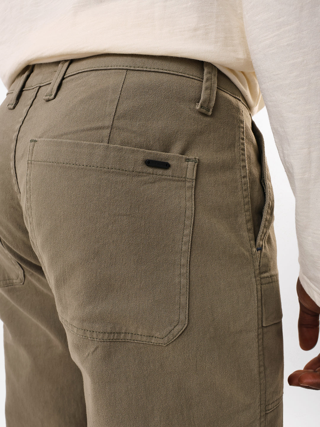 Men's Sage Solid Cotton Relaxed Fit Mid-Rise Cargo Trousers