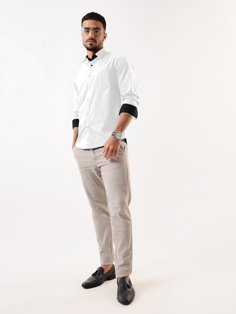 Men White Solid Spread Collar Full Sleeves Regular Fit Casual Shirt