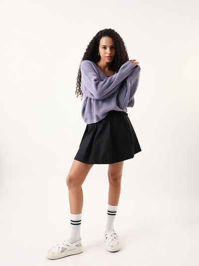 DL Woman Lilac Solid V- Neck Sweater
