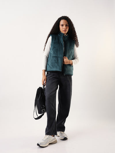 DL Woman Solid Stand Collar Sleeveless Velvet Jacket