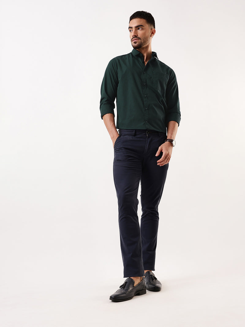 Men Bottle green Solid Spread Collar Full Sleeves Regular Fit Casual Shirt