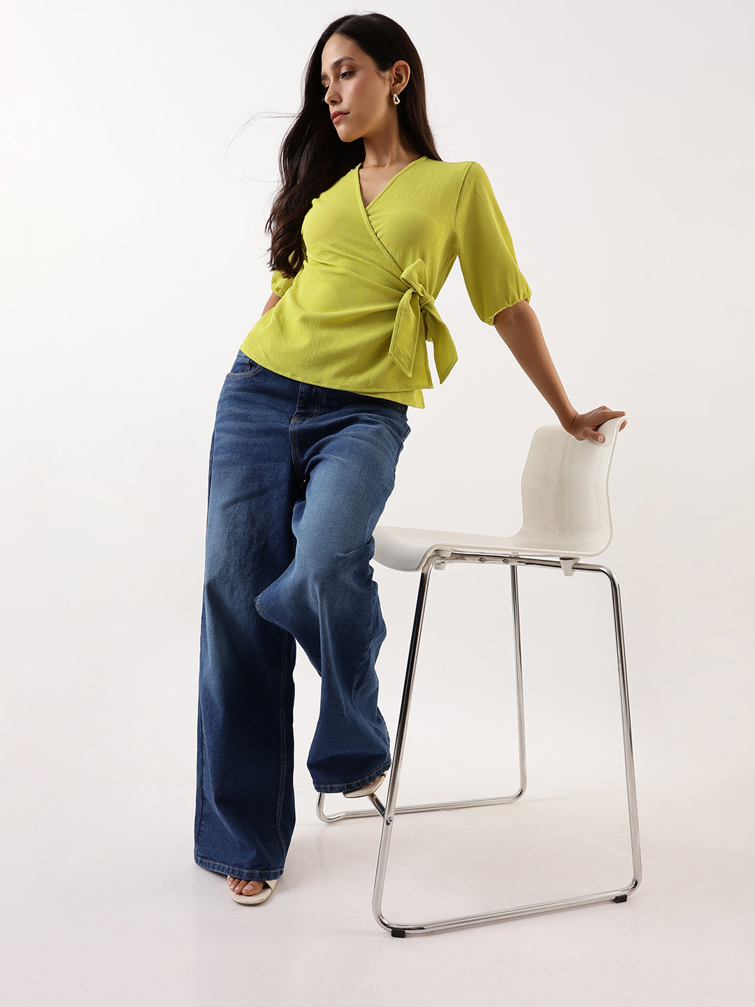 DL Woman Green Solid Textured V-Neck Half Sleeves Tie-Up Top