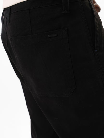 Men's Balck Solid Cotton Relaxed Fit Mid-Rise Cargo Trousers