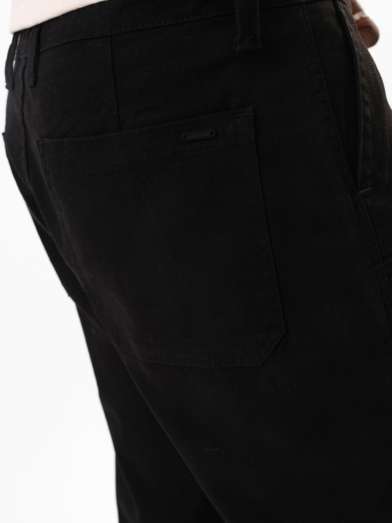 Men's Balck Solid Cotton Relaxed Fit Mid-Rise Cargo Trousers