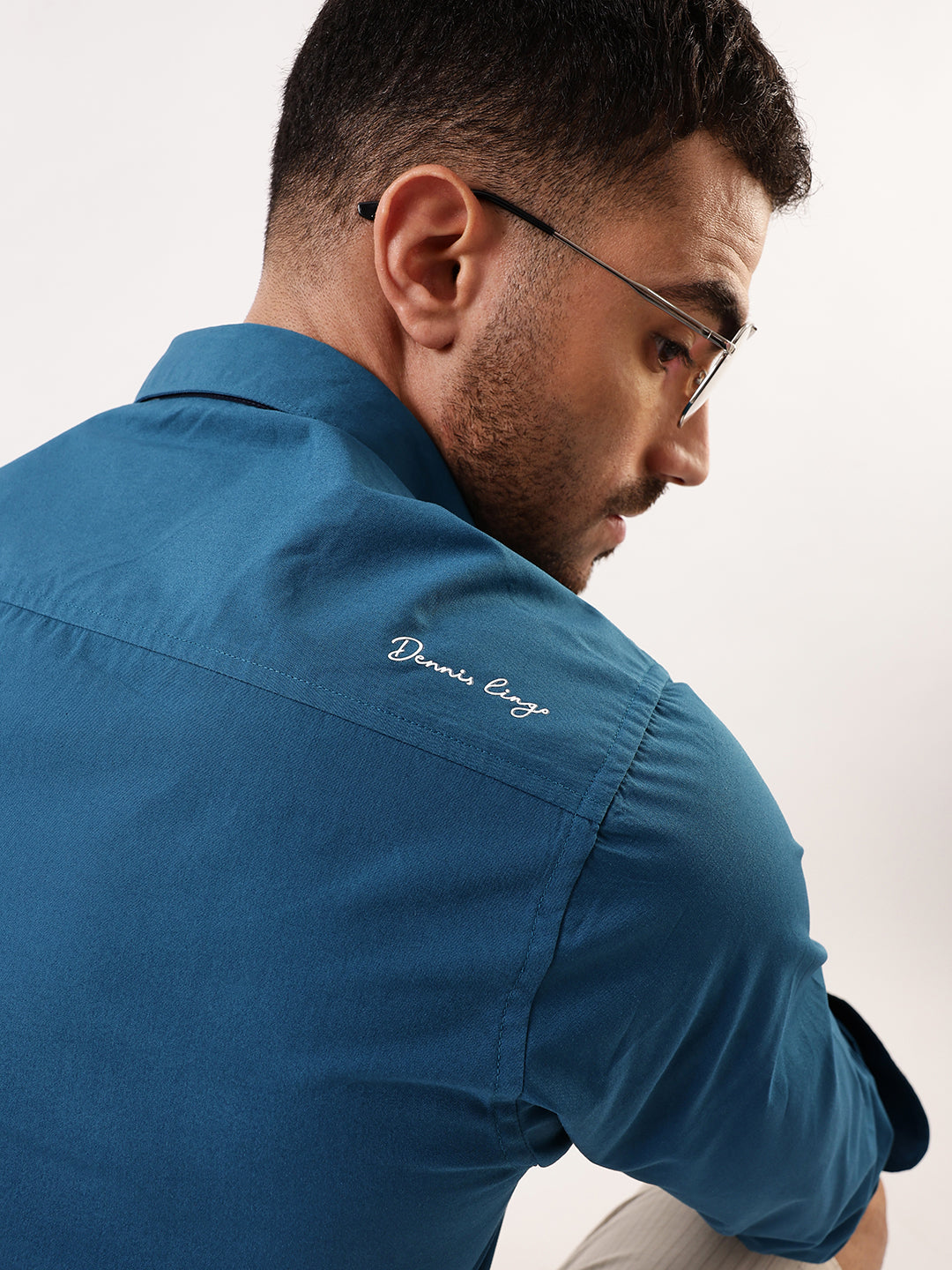 Men Teal Solid Spread Collar Full Sleeves Regular Fit Casual Shirt