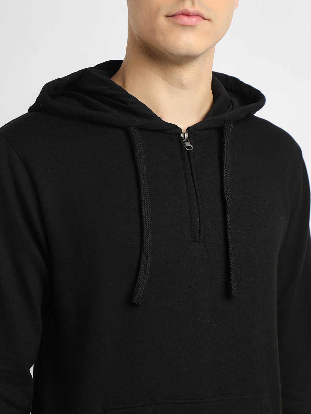 Men's Black Solid Hooded Sweatshirt