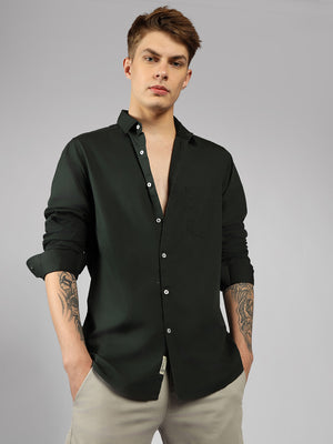 Men's Solid Bottle Green Slim Fit Casual Shirt