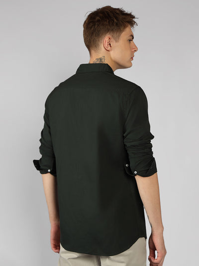 Men's Solid Bottle Green Slim Fit Casual Shirt