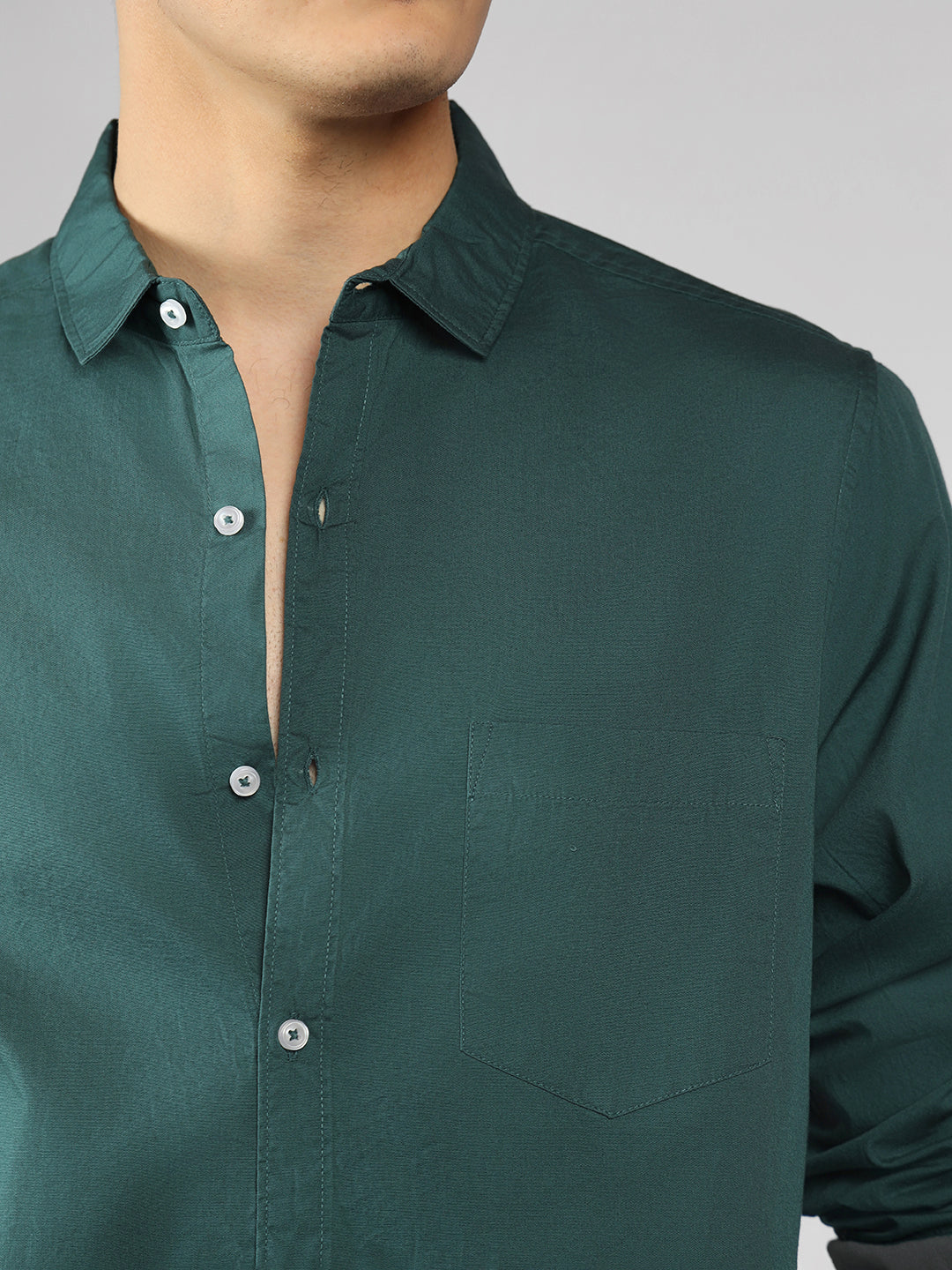 Men's Solid Peacock Slim Fit Cotton Casual Shirt