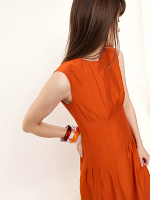 Woman Solid Round Neck Sinched Waist Pleated Midi Dress