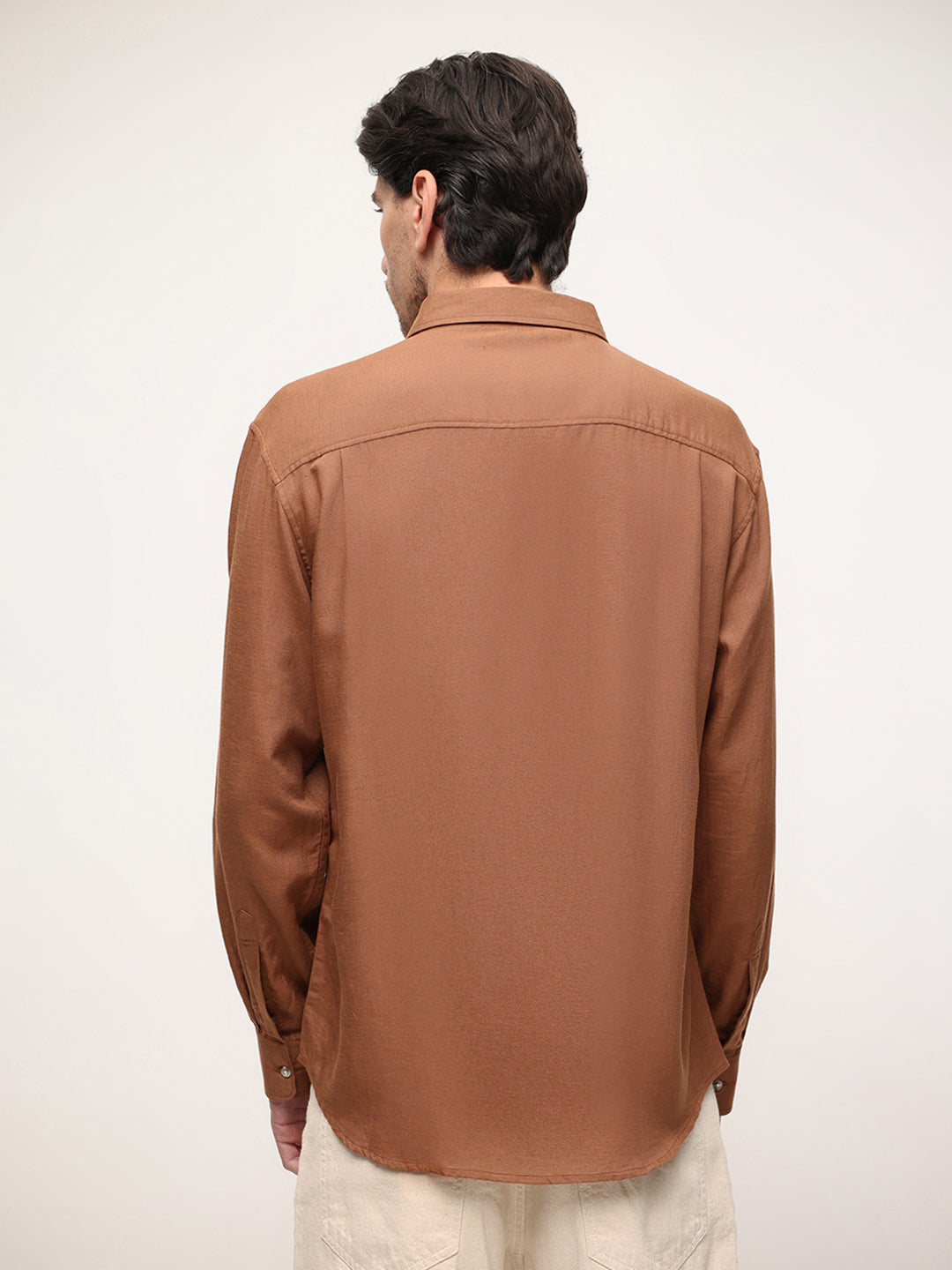 Men Cotton Solid Relaxed fit Spread collar Shirts